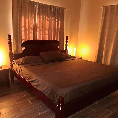 Banyan Rose Room 3 Orange Walk Town Exterior photo